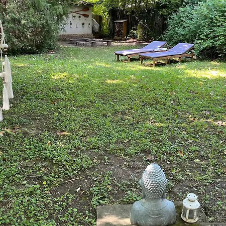 Case de vacanță 100 Eves Haz